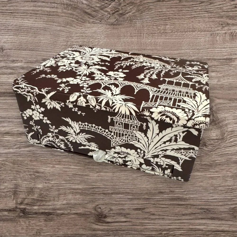 VERA BRADLEY Brown Imperial Toile Pagoda Note Cards Decorative Box Stationary